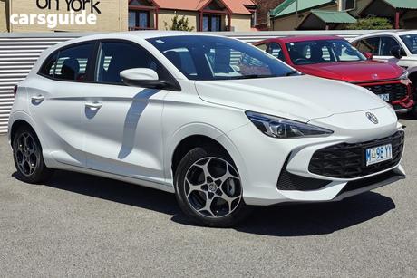 White 2025 MG MG3 Hatchback Excite