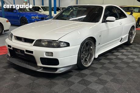White 1996 Nissan Skyline Coupe Gtr