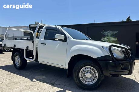 White 2017 Isuzu D-MAX Cab Chassis Sx (4X4)