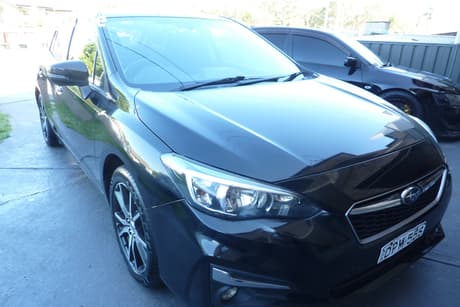Black 2017 Subaru Impreza Hatchback 2.0P Premium (Awd)