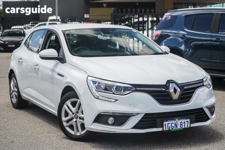 White 2017 Renault Megane Hatchback Life
