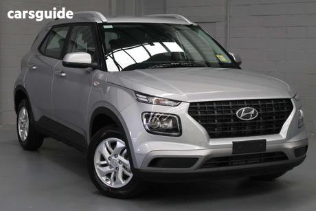 Silver 2025 Hyundai Venue Wagon