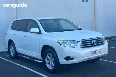 White 2010 Toyota Kluger Wagon Kx-R (4X4) 7 Seat