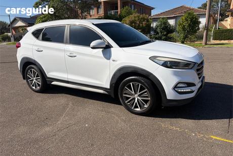 White 2017 Hyundai Tucson Wagon Active X (Fwd)