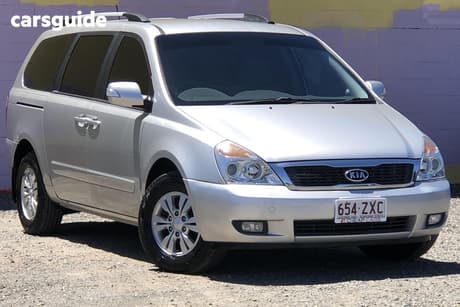 Silver 2012 Kia Grand Carnival Wagon Si