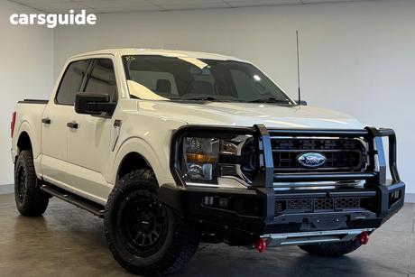 White 2023 Ford F150 Double Cab Pick Up Xlt Swb (4X4)