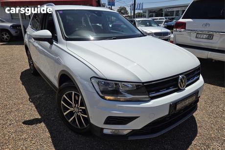 White 2017 Volkswagen Tiguan Wagon 110 Tdi Comfortline