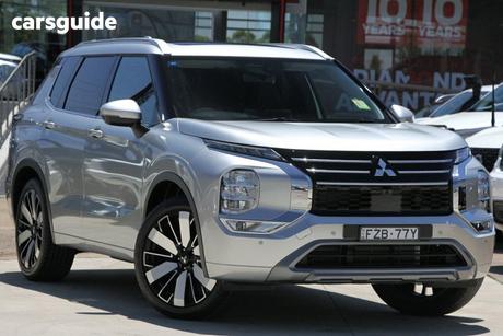 Silver 2025 Mitsubishi Outlander Wagon Exceed 5 Seat (Awd)