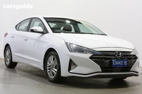 White 2019 Hyundai Elantra Sedan Active 2.0 Mpi
