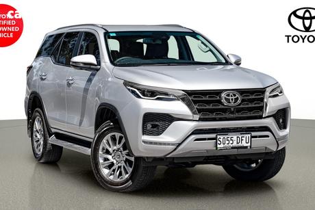 Silver 2025 Toyota Fortuner Wagon Crusade