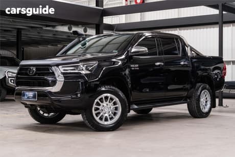 Black 2020 Toyota Hilux Double Cab Pick Up Sr5 (4X4)