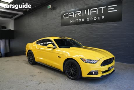 Yellow 2017 Ford Mustang Coupe Fastback Gt 5.0 V8