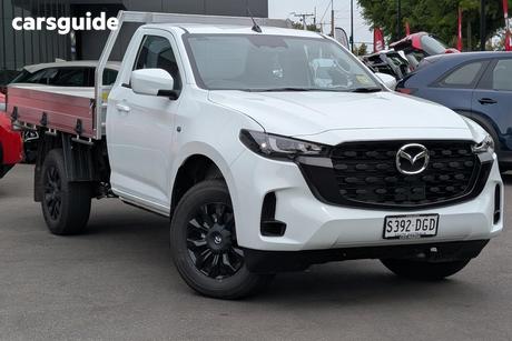 White 2025 Mazda BT-50 Freestyle Cab Chassis Xt (4X4)