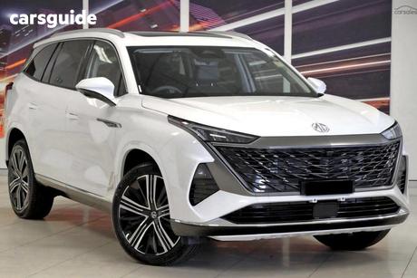 White 2025 MG Qs Wagon Essence Awd