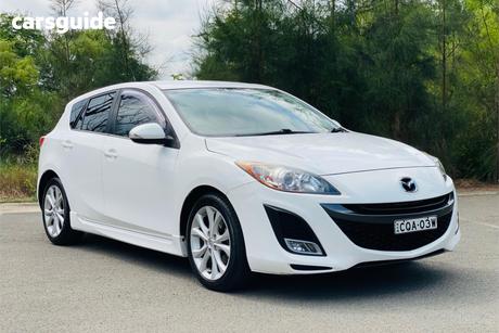 White 2010 Mazda 3 Hatchback Sp25