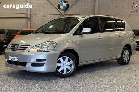 Silver 2004 Toyota Avensis Wagon Verso Glx