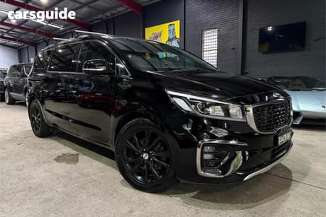 Black 2019 Kia Carnival Wagon Platinum