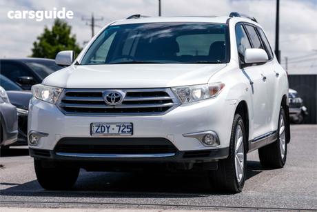 White 2012 Toyota Kluger Wagon Grande (Fwd)