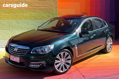 Green 2015 Holden Calais Sedan V