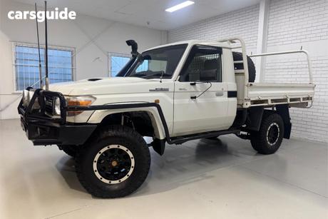 White 2013 Toyota Landcruiser Cab Chassis Gxl (4X4)