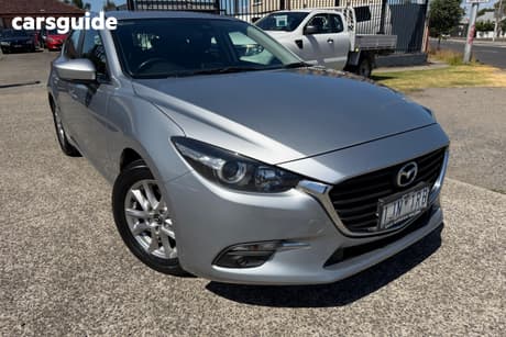 Silver 2016 Mazda 3 Hatchback Maxx