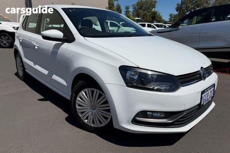 White 2016 Volkswagen Polo Hatchback 66 Tsi Trendline