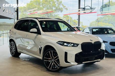 White 2025 BMW X5 Wagon Xdrive30D M Sport Mhev
