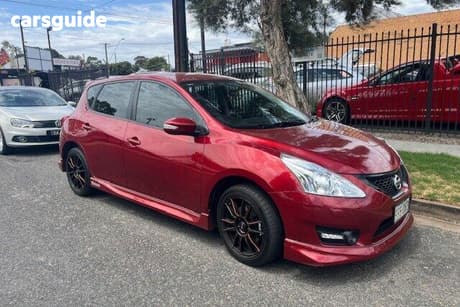 Red 2014 Nissan Pulsar Hatchback Sss