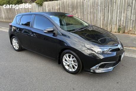 Black 2018 Toyota Corolla Hatchback Ascent Sport