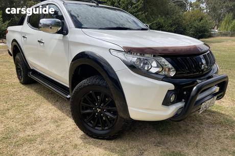 White 2017 Mitsubishi Triton Dual Cab Utility Gls (4X4) Sports Edt