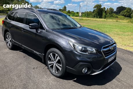Grey 2018 Subaru Outback Wagon 2.5I