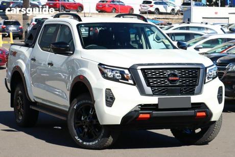 White 2025 Nissan Navara Dual Cab Pick-up Pro-4X (4X4)