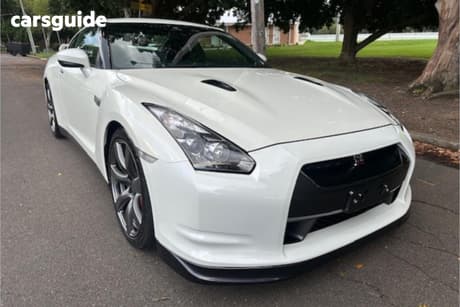 White 2008 Nissan Skyline Coupe BLACK EDITION