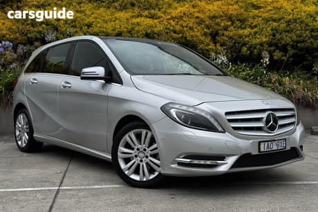 Silver 2013 Mercedes-Benz B200 Hatchback