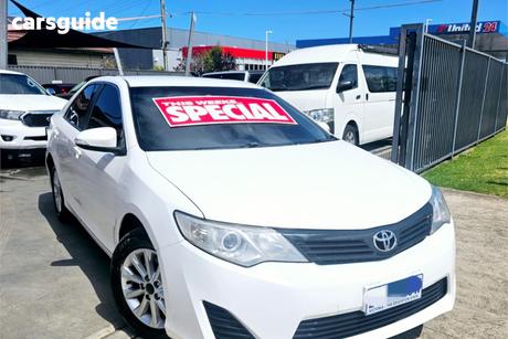 White 2012 Toyota Camry Sedan Altise