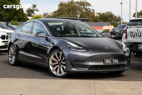 Grey 2019 Tesla Model 3 Sedan Performance