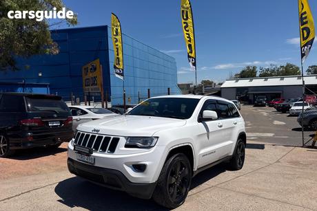 White 2016 Jeep Grand Cherokee Wagon Laredo (4X2)