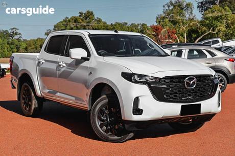 White 2025 Mazda BT-50 Dual Cab Pick-up Xt (4X2)