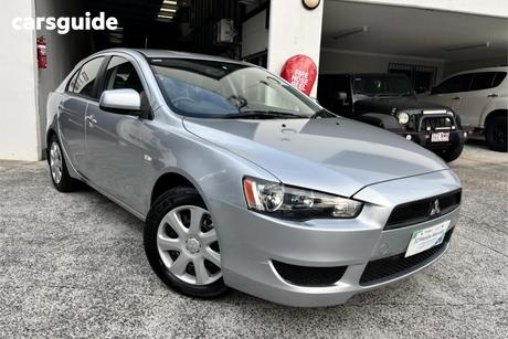 Silver 2012 Mitsubishi Lancer Sedan Es