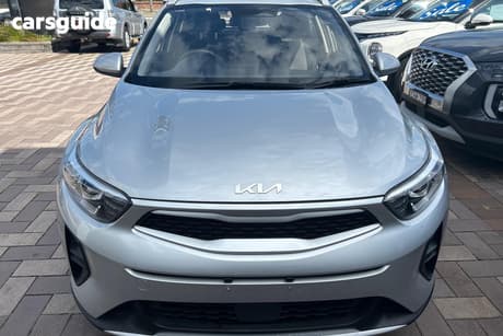 Silver 2022 Kia Stonic Wagon S