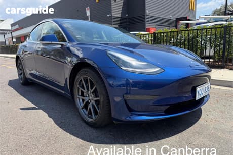 Blue 2019 Tesla Model 3 Sedan Performance