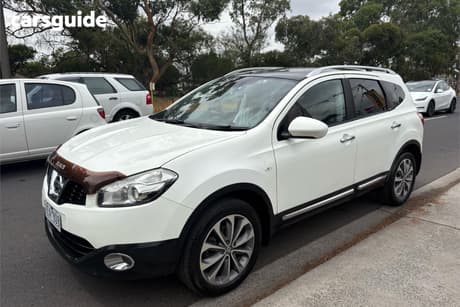 White 2012 Nissan Dualis Wagon +2 Ti (4X2)