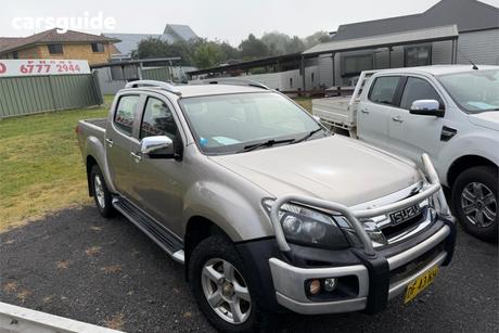 Beige 2014 Isuzu D-MAX Crew Cab Utility Ls-Terrain Hi-Ride (4X4)