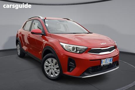 Red 2022 Kia Stonic Wagon S