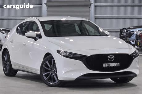 White 2022 Mazda 3 Hatchback G20 Touring
