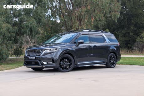 Grey 2022 Kia Carnival Wagon Platinum