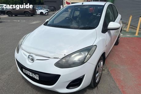 White 2010 Mazda 2 Hatchback Neo