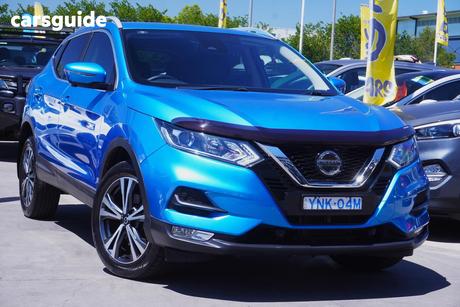 Blue 2018 Nissan Qashqai Wagon St-L