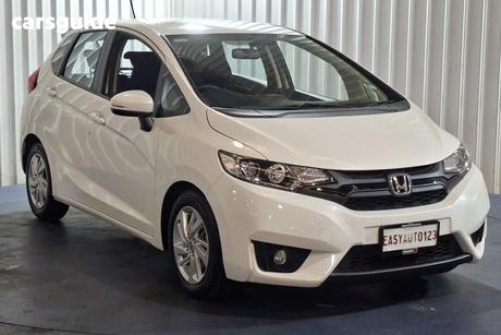 White 2016 Honda Jazz Hatchback Vti Le