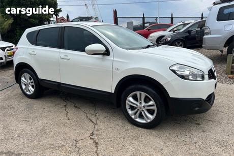 Silver 2014 Nissan Dualis Wagon St (4X2)
